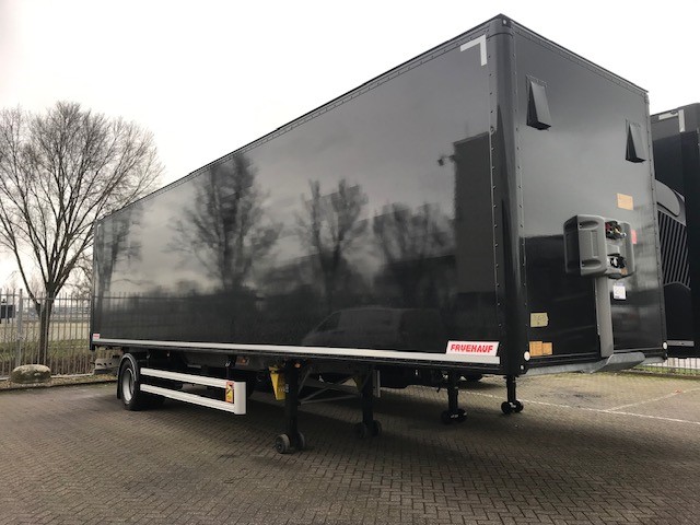 city oplegger kastenoplegger 1 asser fruehauf plywoodoplegger laadklep stuurtrailer stuurasser stuuras