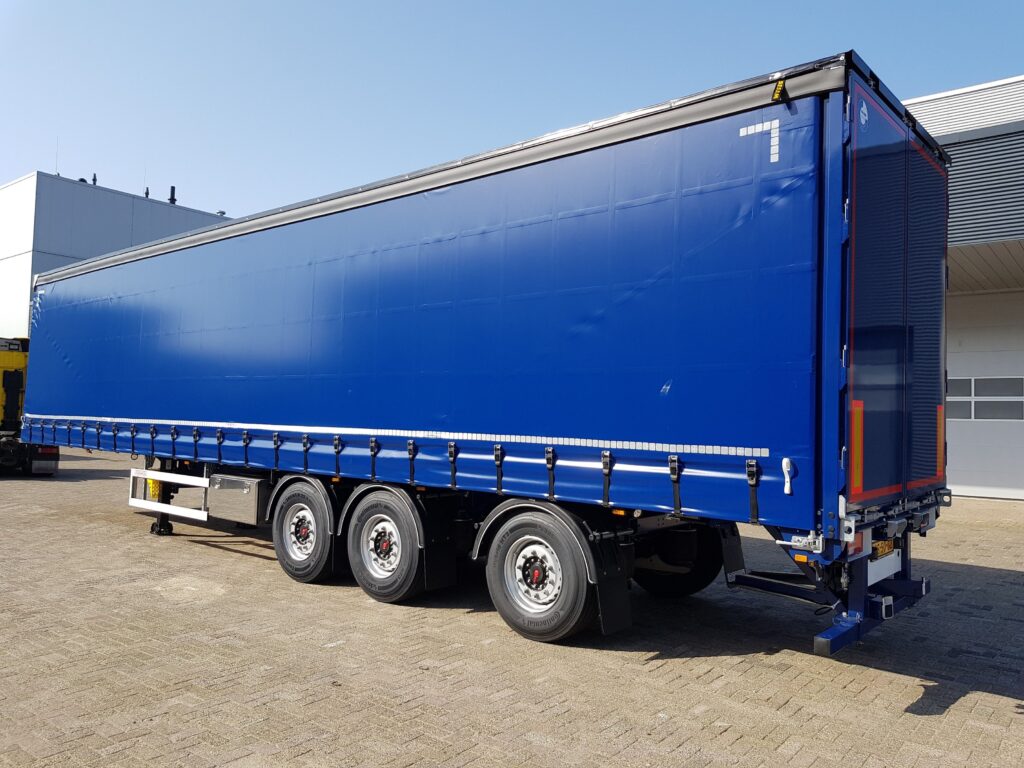 Stuurtrailer Schuifzeiloplegger WEB trailer system trailer hardhouten vloer