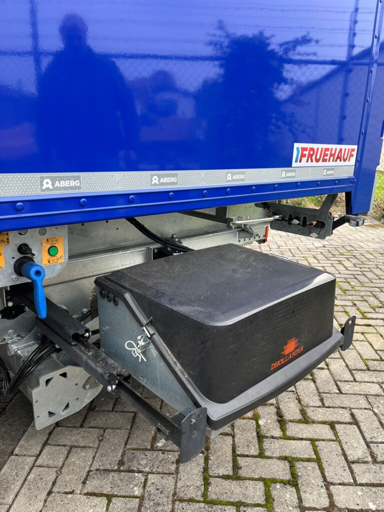 accubak laadklep kastenoplegger fruehauf plywoodoplegger boxoplegger stuurtrailer