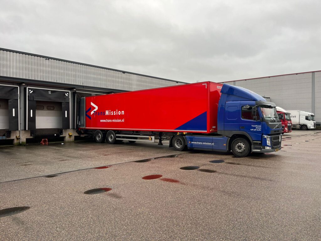 Fruehauf Transmission Stuuras oplegger Plywoodoplegger