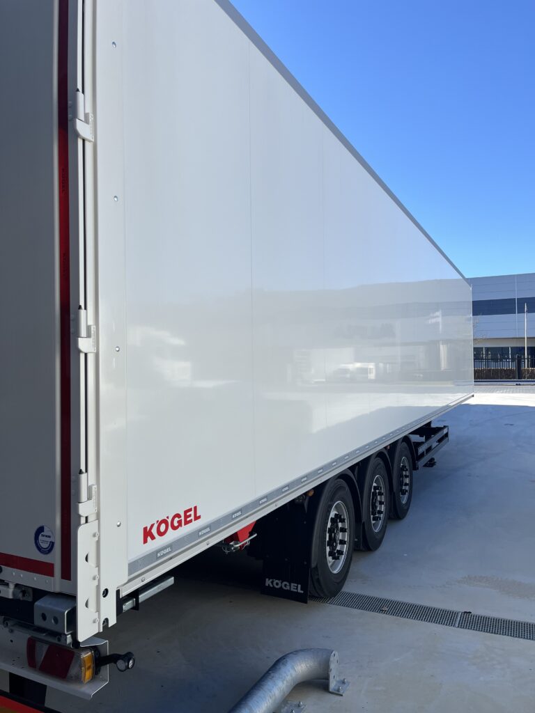 ALPLA Kögel lichtgeïsoleerd
