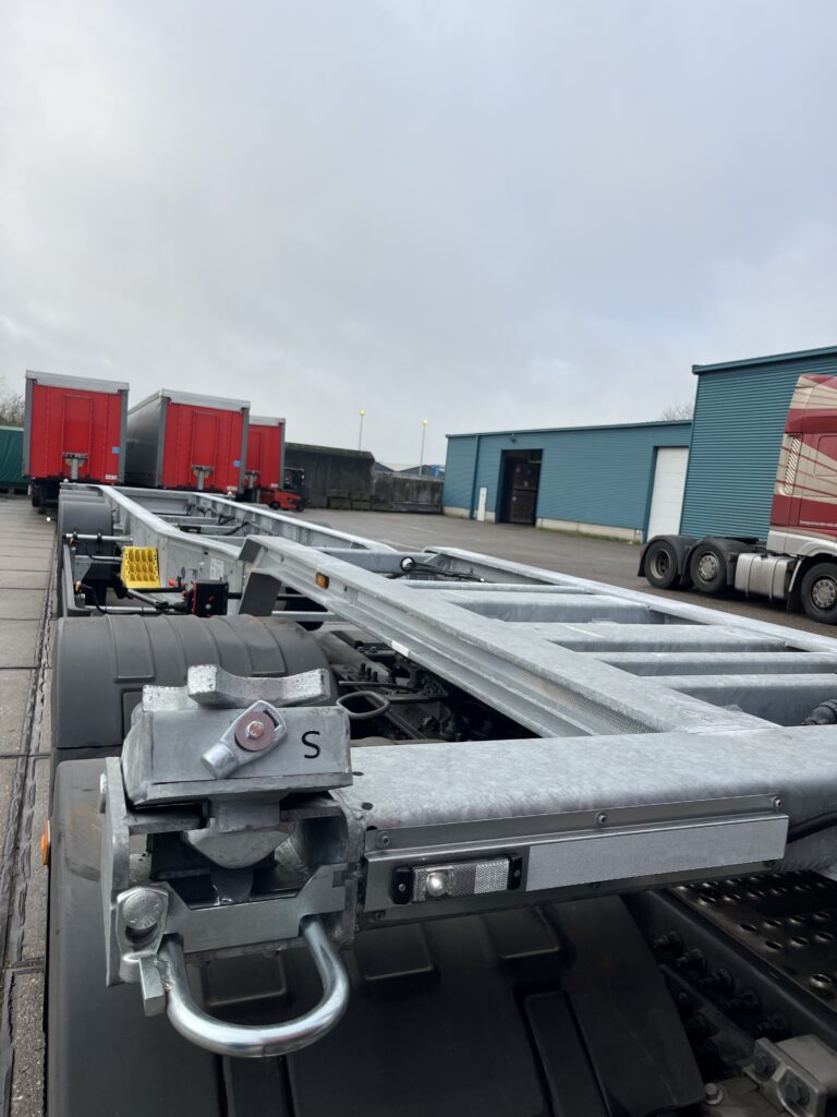 containerchassis system trailers van der veld zandvoort thermisch verzinkt heavy duty 40 voet odsd trading