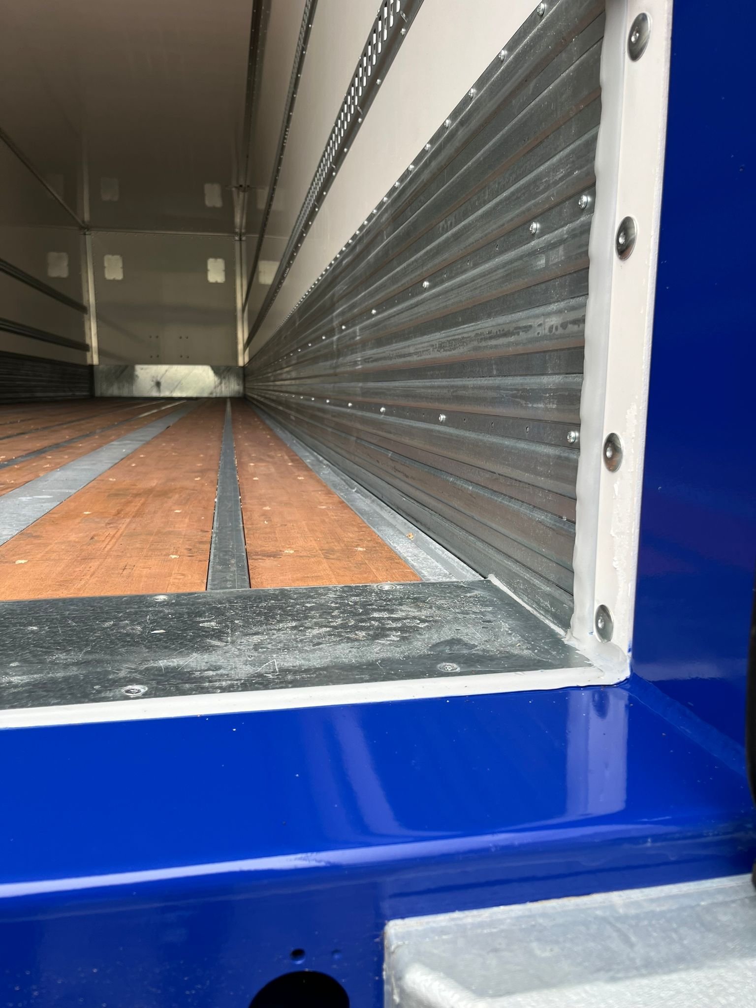 badkuip plywoodoplegger fruehauf achterbalk
